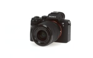 Sony Alpha 7 III KIT, Vollformat 24.7 MP inkl. 28-70mm F3.5-5.6 OSS