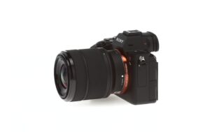 Sony Alpha 7 III KIT, Vollformat 24.7 MP inkl. 28-70mm F3.5-5.6 OSS