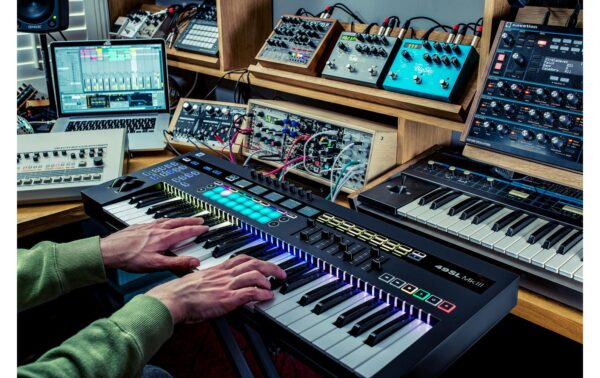 Novation 49SL MkIII 49-Tasten Keyboard-Controller
