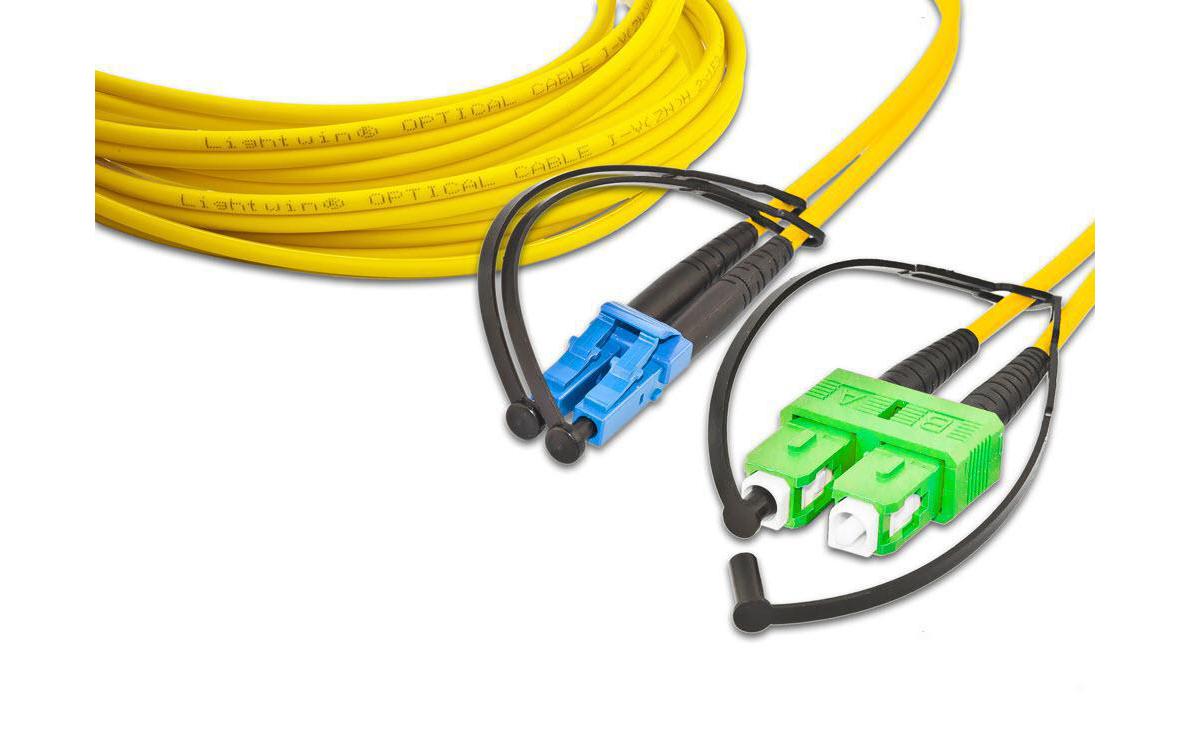 849084 - Mediatech Lightwin LWL HQ Duplex Patchkabel, 10m Singlemode 9/125µm, LC-SC/APC, OS2 kaufen Schweiz | Mediatech.ch