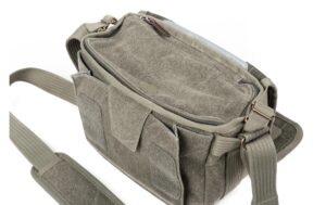 Think Tank Retrospec 5 V2.0 - Pinestone Schultertasche