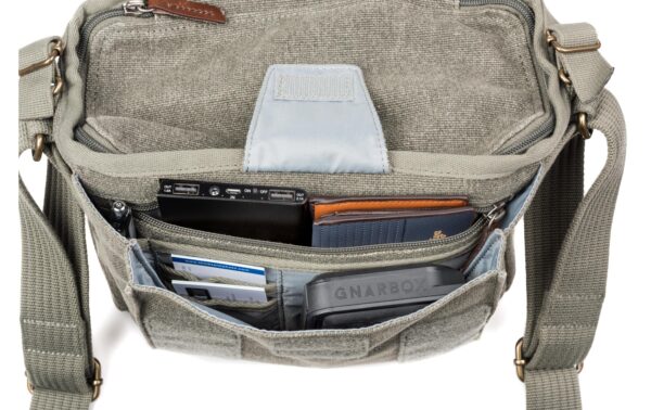 Think Tank Retrospec 5 V2.0 - Pinestone Schultertasche