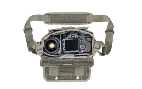 Think Tank Retrospec 5 V2.0 - Pinestone Schultertasche