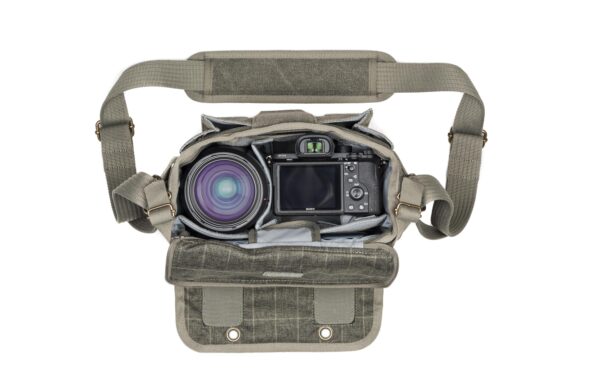 Think Tank Retrospec 5 V2.0 - Pinestone Schultertasche